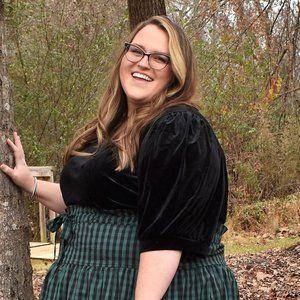 Meet your Posher, Lacy